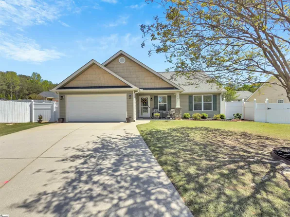 12 Calalla Ct, Taylors, SC 29687