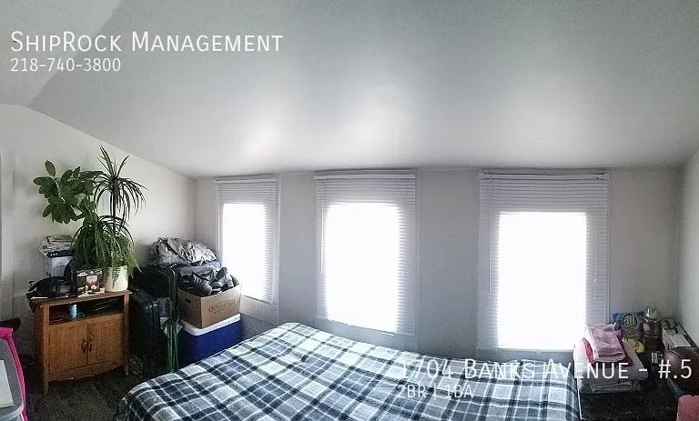 1704 Banks Ave #1/2 — Photo 3