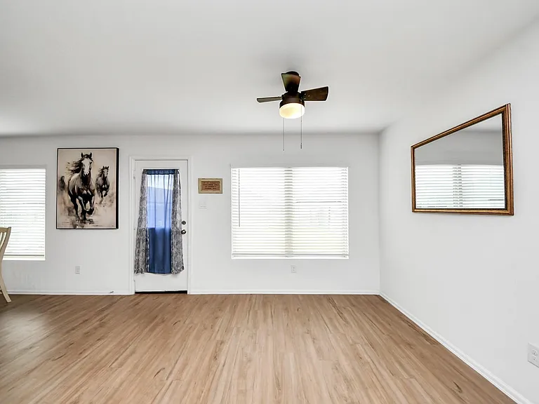 26915 Wilderye Cove Ln — Photo 8