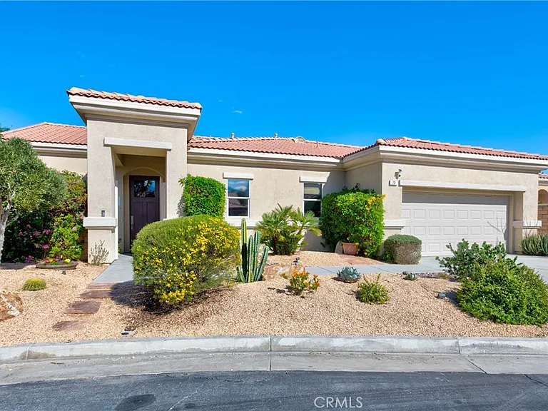 70 Rocio Ct — Photo 2