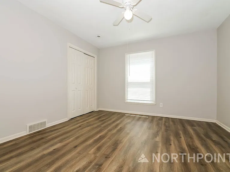 304 Johnston Dr — Photo 11