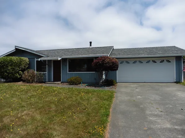 1483 Dorothy Ct, McKinleyville, CA 95519