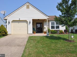 15 Windmill Ct, Columbus, NJ 08022