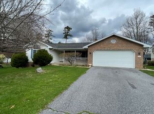 6213 Greenbriar Ter, Fayetteville, PA 17222