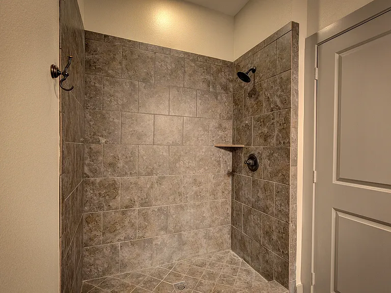 604 Maple St #2 — Photo 35