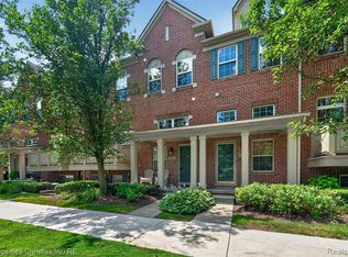 39763 Rockcrest Cir, Northville, MI 48168