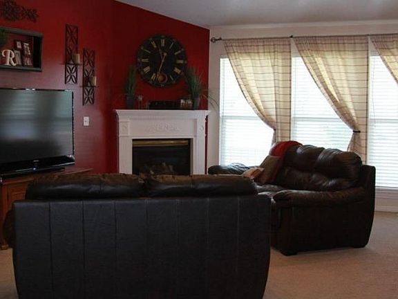 3rd image of 3516 E Fairway Ln