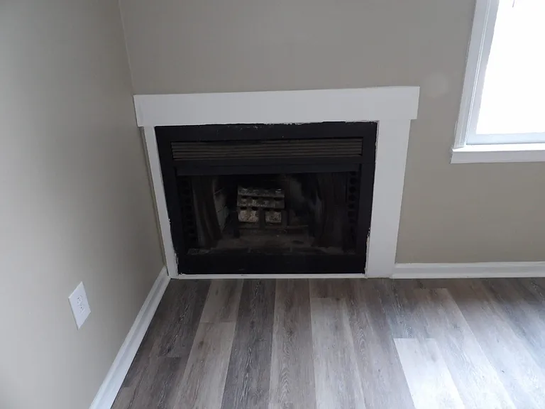 902 Plaza Dr #5 — Photo 10