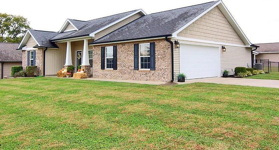 1st image of 147 Old Town Ln