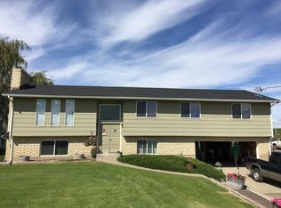 486 Hawkins Rd, Zillah, WA 98953