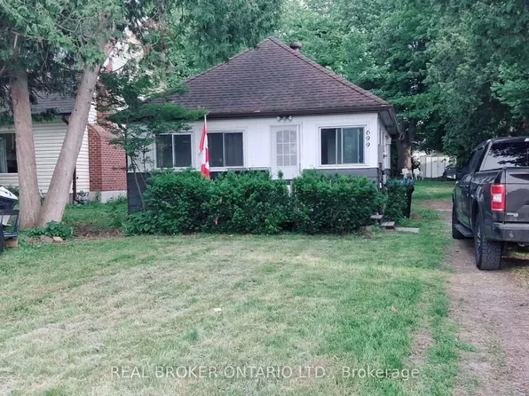 699 Innisfil Beach Rd, Innisfil, ON L9S 4E4