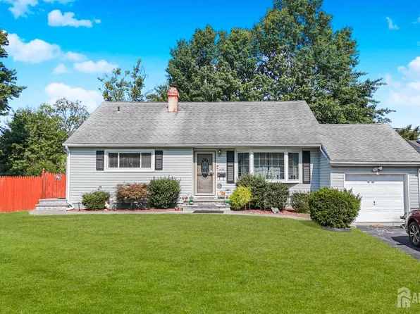 1575 Passaic Pl, North Brunswick, NJ 08902