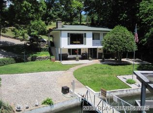 60 Stephanotis Ln, Sunrise Beach, MO 65079