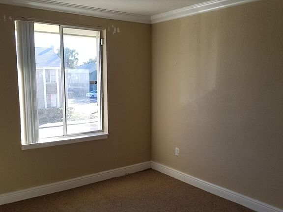 5th image of 2137 56th Ave S APT 807