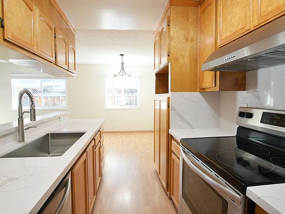2nd image of 1268 Bouret Dr Unit 2