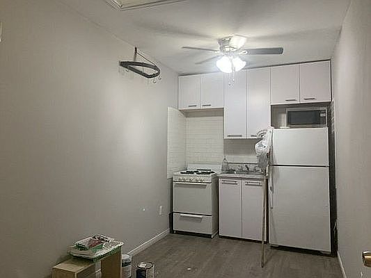 1st image of 1214 Putnam Ave #2