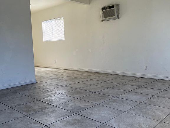 5th image of 1343 Poplar St