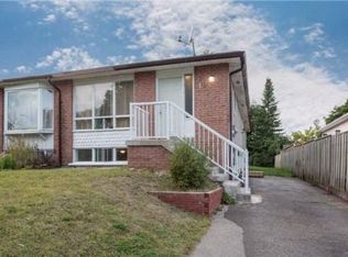 16 Redpath Rd #1A, Barrie, ON L4M5L2