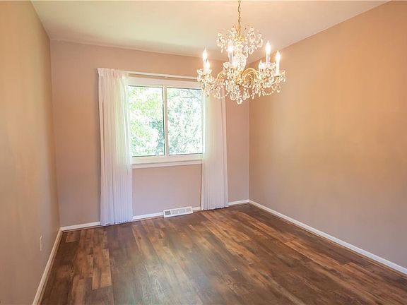 5th image of 2112 Jacqueline Dr