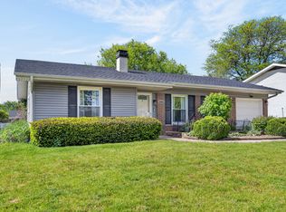 1345 Devonshire Ln, Hoffman Estates, IL 60169