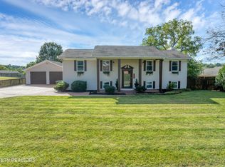 1509 Montvale Station Rd, Maryville, TN 37803