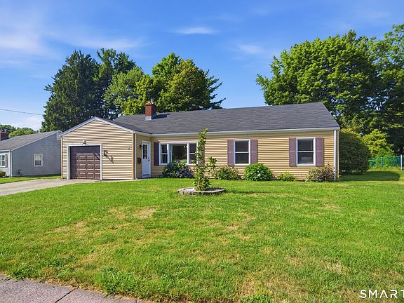 3rd image of 82 Weaver Road