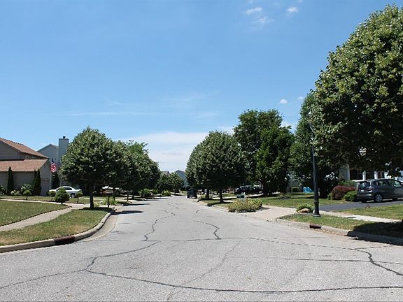 5th image of 255 Green Ave