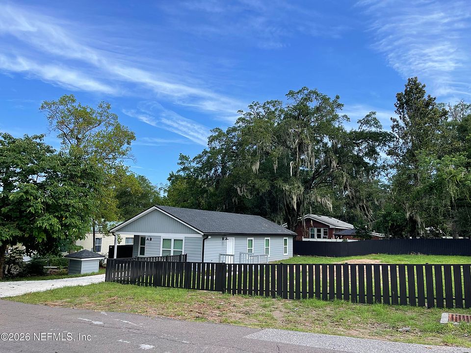 1st image of 2221 JAYSON Avenue