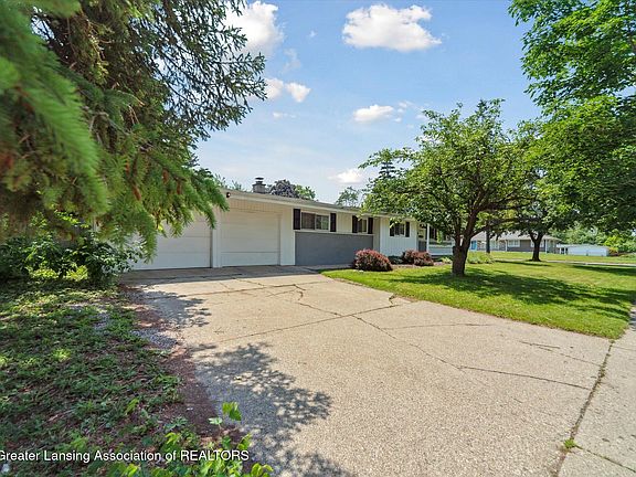 3rd image of 2404 Hopkins Ave