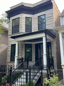 (Undisclosed Address), Chicago, IL, 60618
