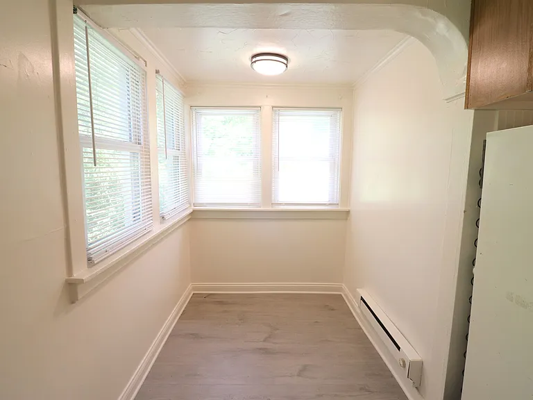 363 W Main St #R — Photo 8