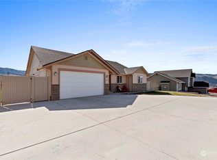 627 S Newton Ave, East Wenatchee, WA 98802