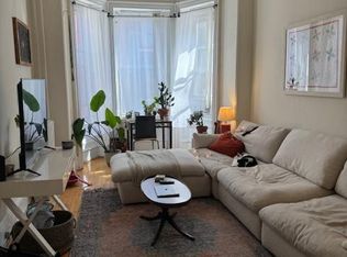 136 N 21st St APT 2F, Philadelphia, PA 19103