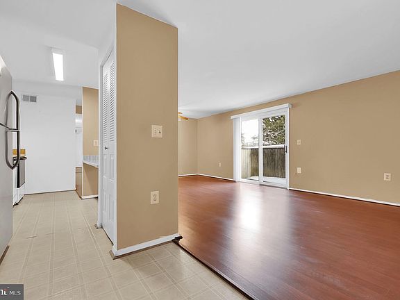 2nd image of 19625 Gunners Branch Rd #932