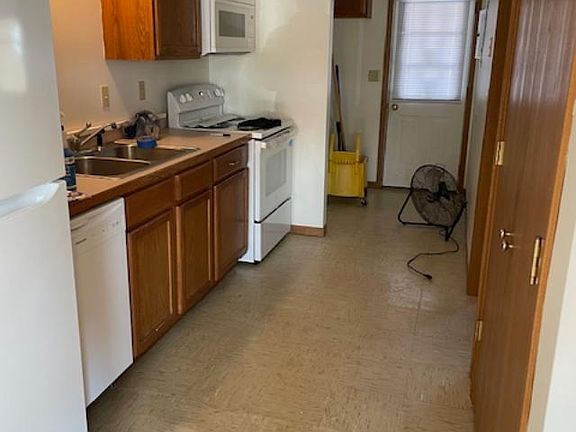 2nd image of 1645 W Main St APT 6