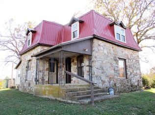 9698 State Route F, Koshkonong, MO 65692