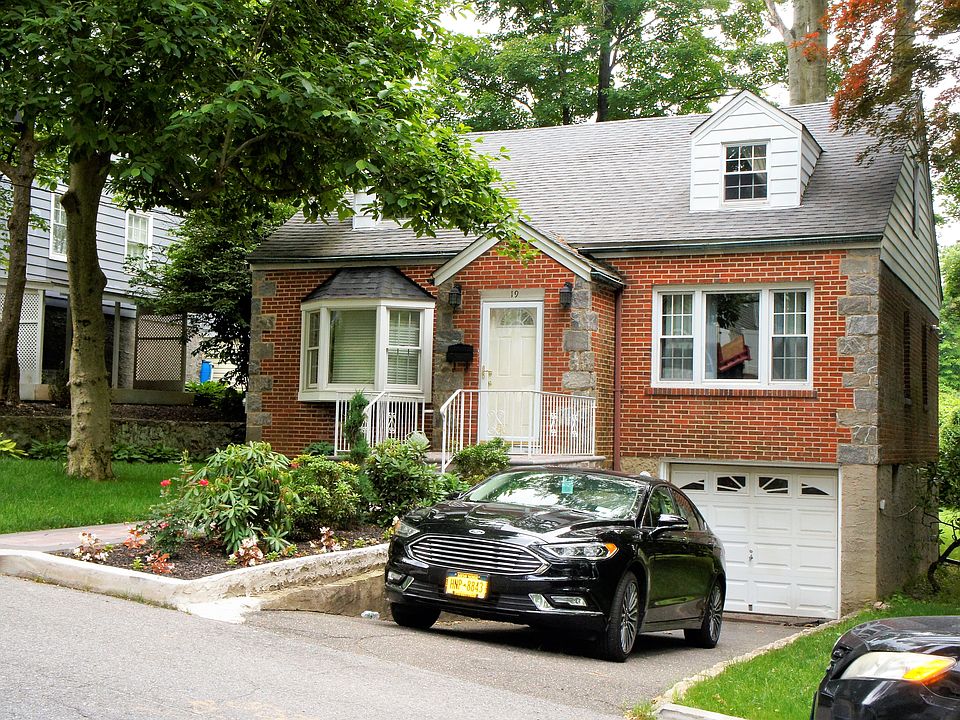 1st image of 19 Gramercy Ave