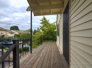 435 N Hayden Bay Dr #77, Portland, OR