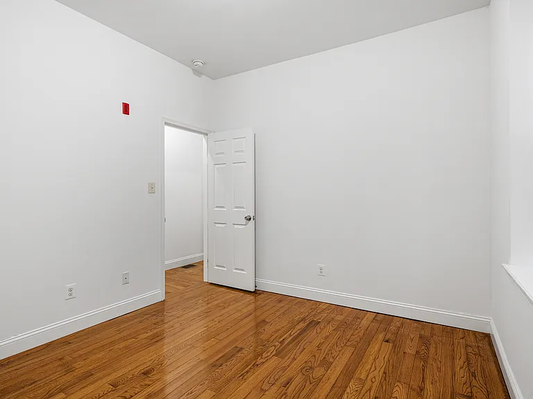 1231 W Allegheny Ave #1 — Photo 8