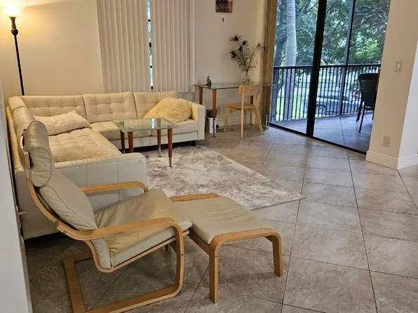10690 NW 14th St APT 126, Fort Lauderdale, FL 33322