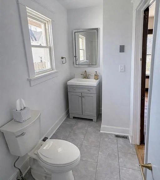 1009 Hudson Ave #1 — Photo 10