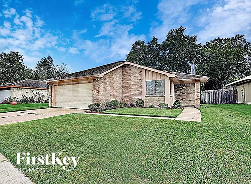 17326 Davenway Dr Photo 1