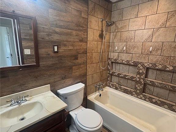 5th image of 3408 Archers Mill Rd