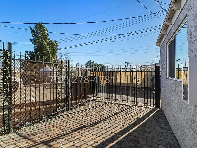 1301 E Ogden Ave #E — Photo 4