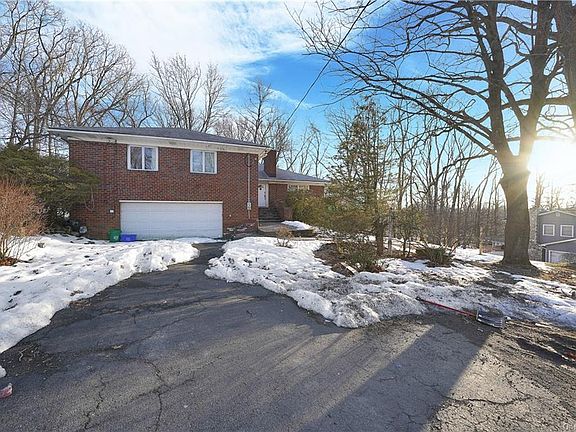 3rd image of 49 Mountain Ave