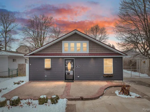 366 Anderson St, Milan, MI 48160
