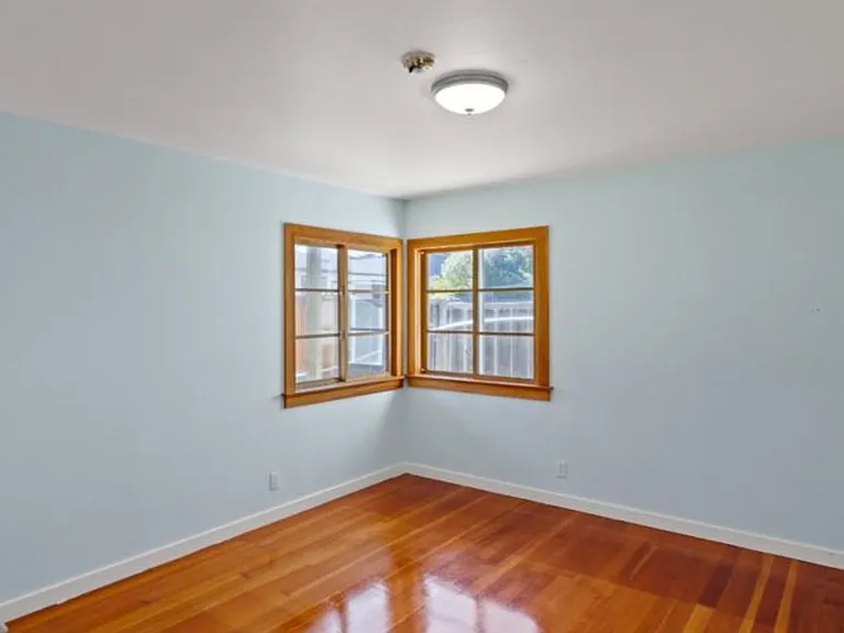 1251 Surf Ave — Photo 14