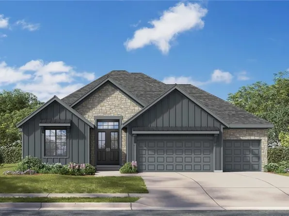 2304 Foxtail Dr, Kearney, MO 64060