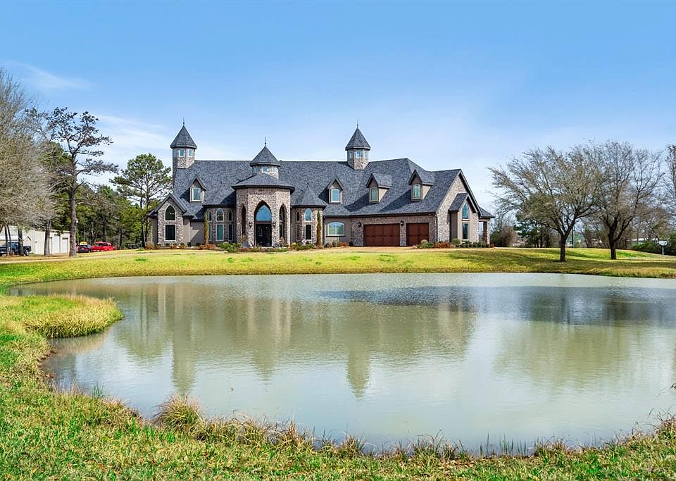 CUSTOM BUILT HOME â Imagine driving up to your new dream home and simply enjoying your own 17 acres with 6500 sf of luxury. This new home can be yours! This home offers beautiful curb appeal and gracious interiors.