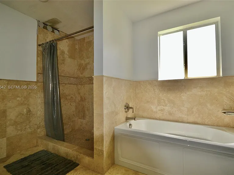 5785 SW 89th Ave — Photo 8